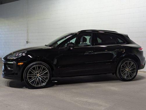 2026 Porsche Macan AWD