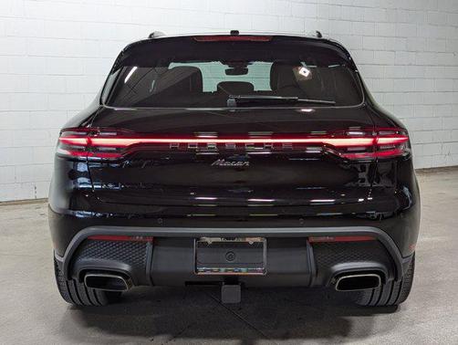 2026 Porsche Macan AWD