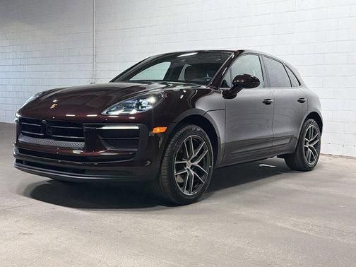 2025 Porsche Macan T