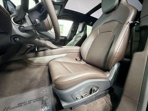 Chromite Black Metallic 2026 Porsche Cayenne Cayenne
