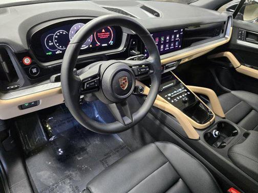 2024 Porsche Cayenne AWD