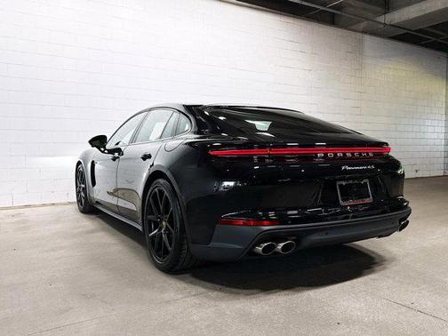 2026 Porsche Panamera 4S E-Hybrid