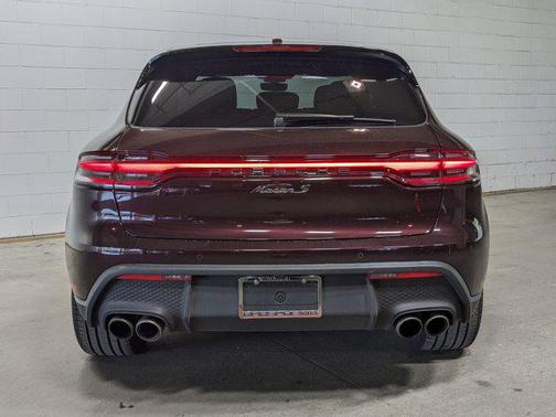 2023 Porsche Macan Base