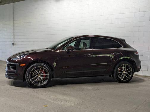 2023 Porsche Macan Base