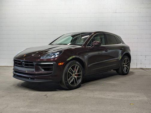 2023 Porsche Macan Base