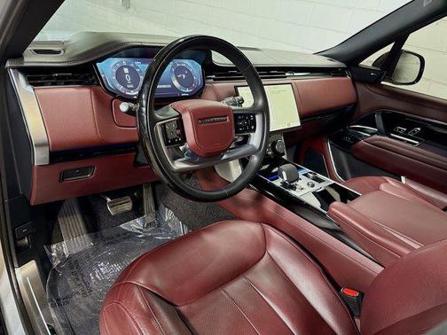 2023 Land Rover Range Rover P530 SE