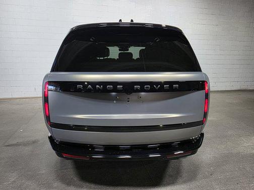 2023 Land Rover Range Rover P530 SE