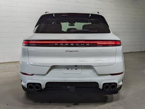 2025 Porsche Cayenne AWD