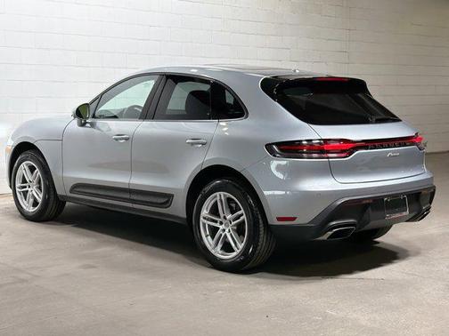 2025 Porsche Macan 