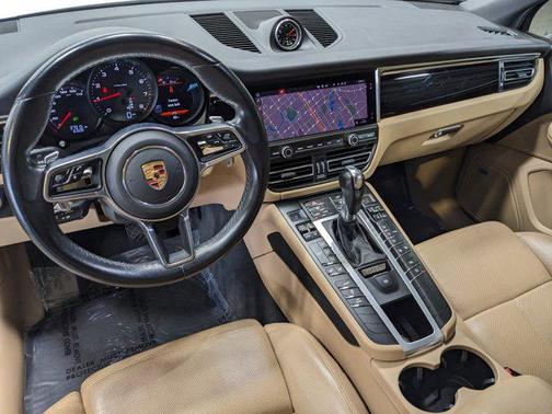 2020 Porsche Macan Base
