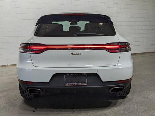 2020 Porsche Macan Base