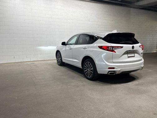 2025 Acura RDX Advance Package