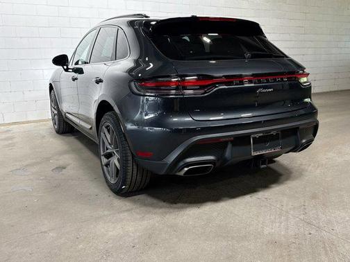 2026 Porsche Macan Macan