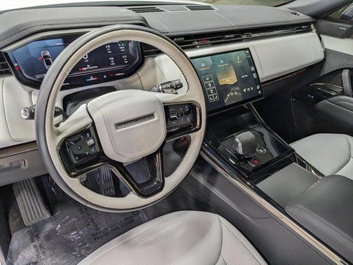 2024 Land Rover Range Rover Sport SE