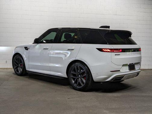 2024 Land Rover Range Rover Sport SE