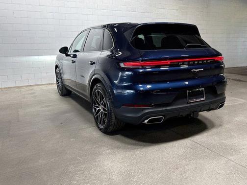 Algarve Blue Metallic 2026 Porsche Cayenne Cayenne E-Hybrid