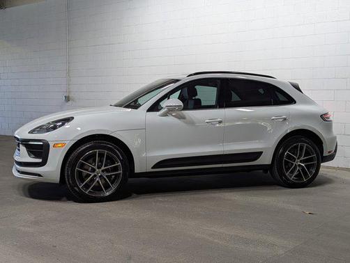 2026 Porsche Macan AWD