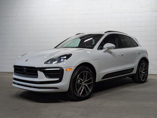 2026 Porsche Macan AWD