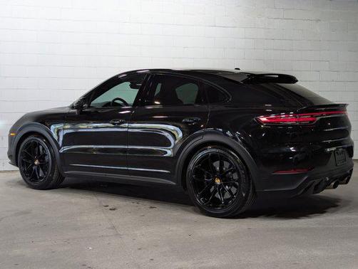 2023 Porsche Cayenne Turbo GT