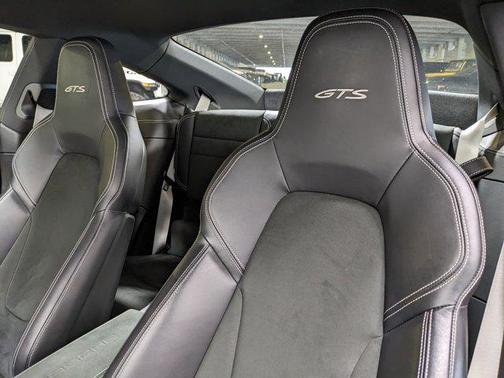 2024 Porsche 911 Carrera GTS
