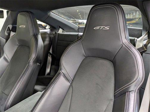 2024 Porsche 911 Carrera GTS