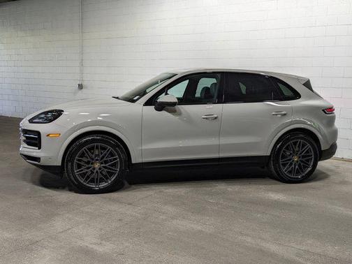 2025 Porsche Cayenne AWD
