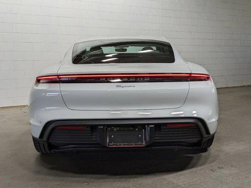 2025 Porsche Taycan RWD
