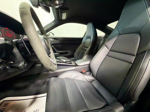 2025 Porsche 911 Carrera GTS