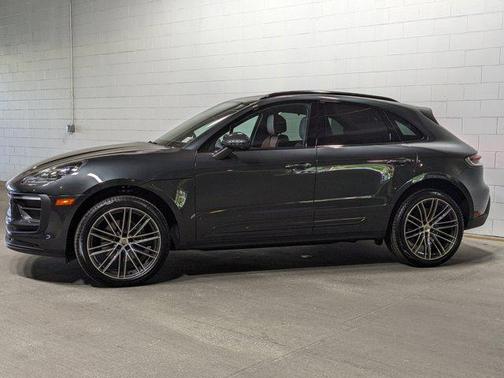 2025 Porsche Macan Base