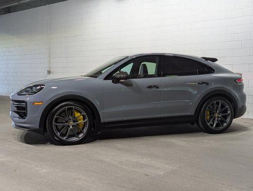 2024 Porsche Cayenne Turbo GT