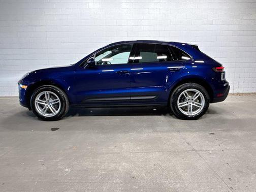 2026 Porsche Macan AWD