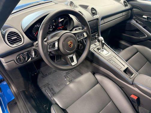 2025 Porsche 718 Cayman GTS 4.0