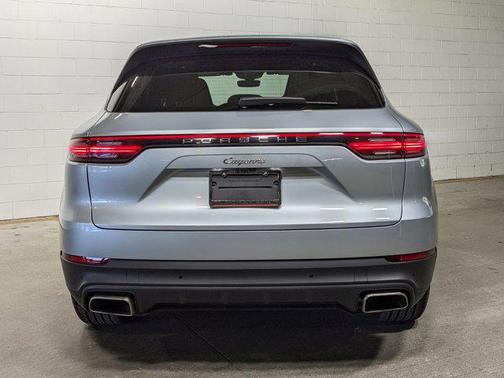 2022 Porsche Cayenne Platinum Edition