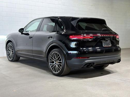 Black 2023 Porsche Cayenne Platinum Edition