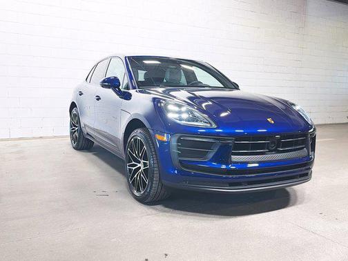 2025 Porsche Macan T