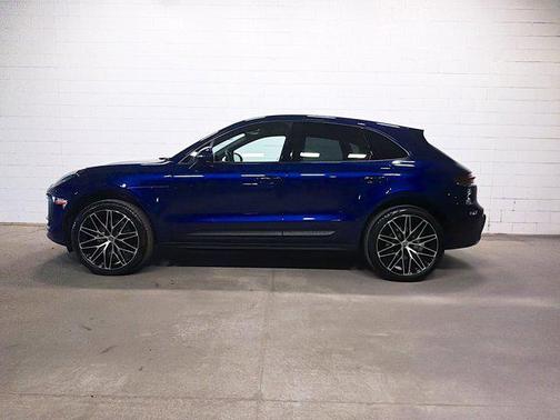 2025 Porsche Macan T