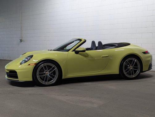 2025 Porsche 911 Carrera
