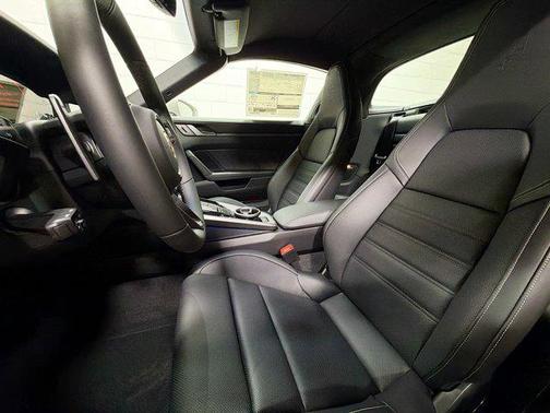 2026 Porsche 911 Targa 4S