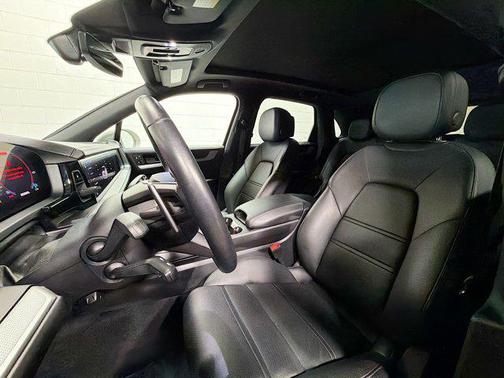 2024 Porsche Cayenne S