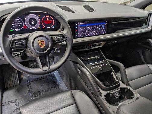2024 Porsche Cayenne AWD