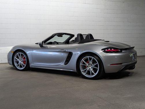 2024 Porsche 718 Boxster S