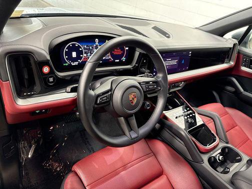 Arctic Grey 2026 Porsche Cayenne Cayenne
