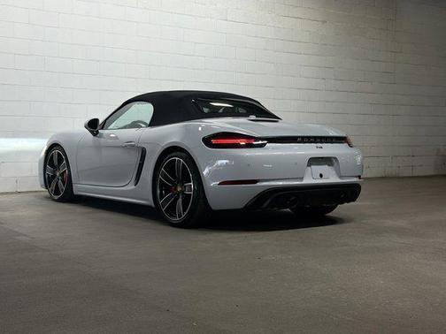 2025 Porsche 718 Boxster GTS 4.0