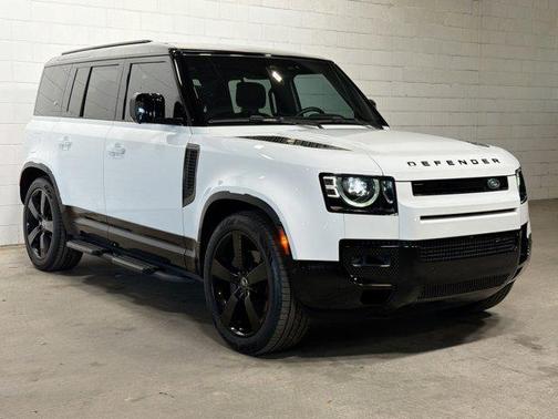 Fuji White 2023 Land Rover Defender 110 X-Dynamic SE