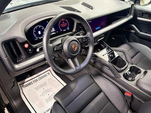 2025 Porsche Cayenne Cayenne