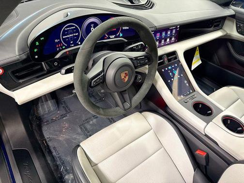 Gentian Blue Metallic 2026 Porsche Taycan GTS