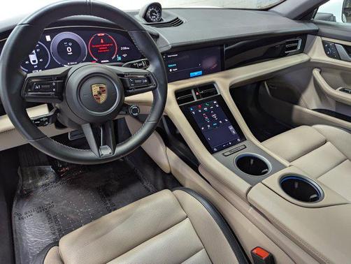 2025 Porsche Taycan