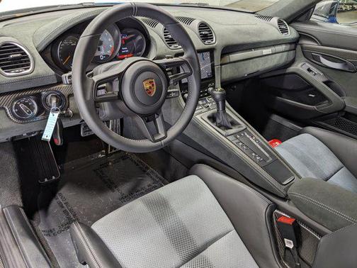 2025 Porsche 718 Spyder RS