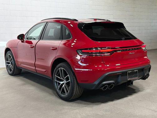 2025 Porsche Macan 