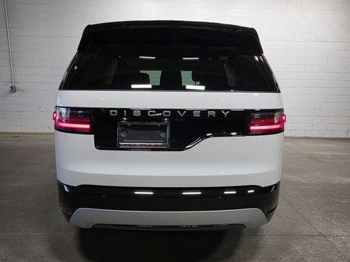 2024 Land Rover Discovery P360 Metropolitan Edition